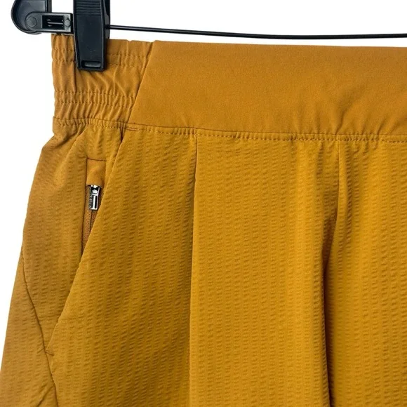 Athleta Textured Brooklyn Short Golden Turmeric Athletic Gym Utility Everyday 2 - Picture 4 of 13